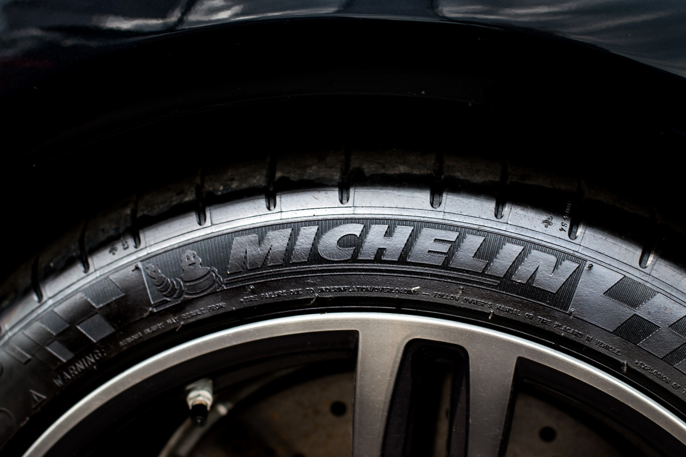 Toutes les usines Michelin basées en France sont concernées par ses suppressions d'emplois.