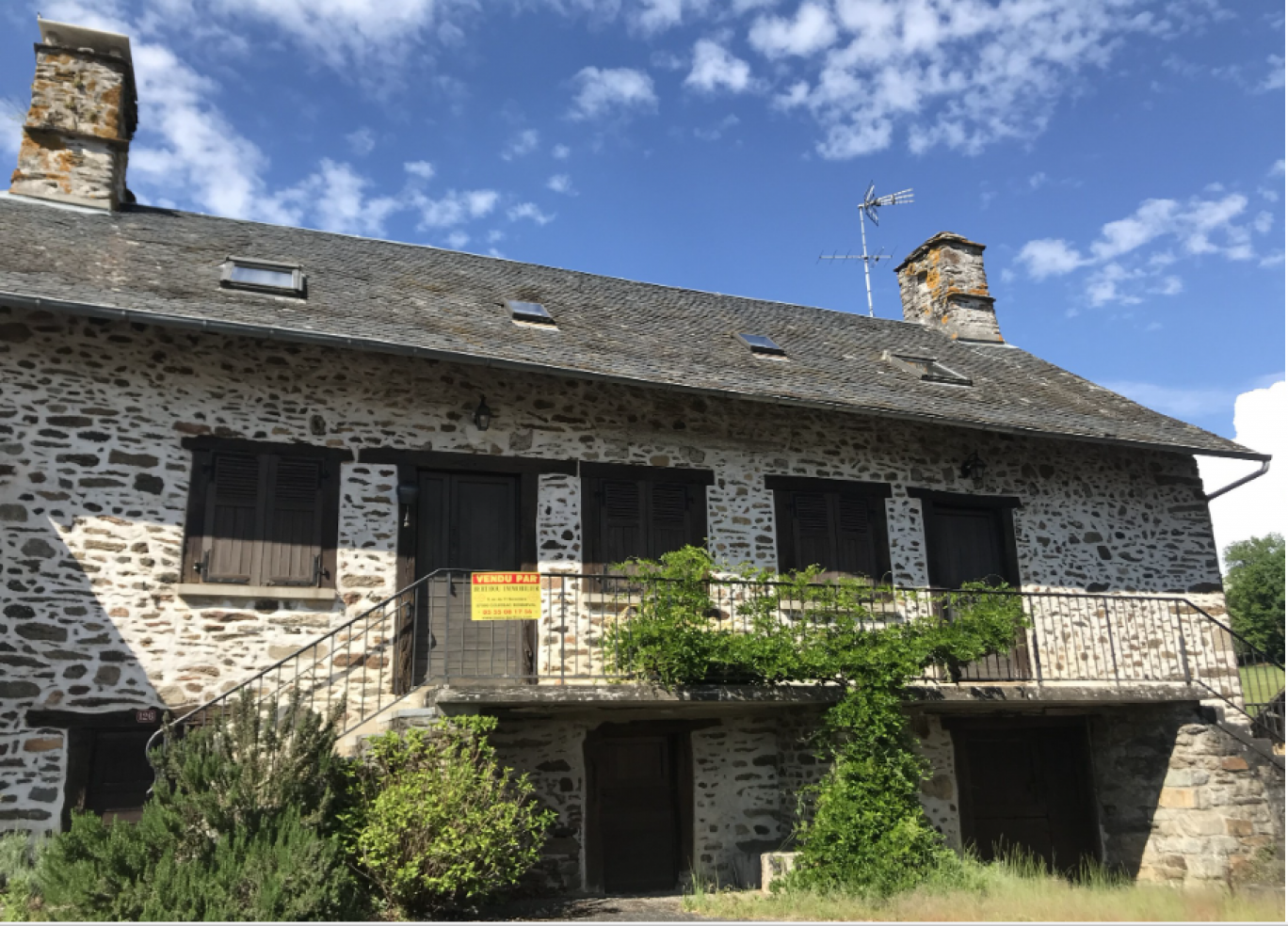 La recherche d’espace, l’essor du télétravail, voire le changement de résidence principale, expliquent l’engouement que connaissent les maisons à la campagne. ( ici, en Corrèze).