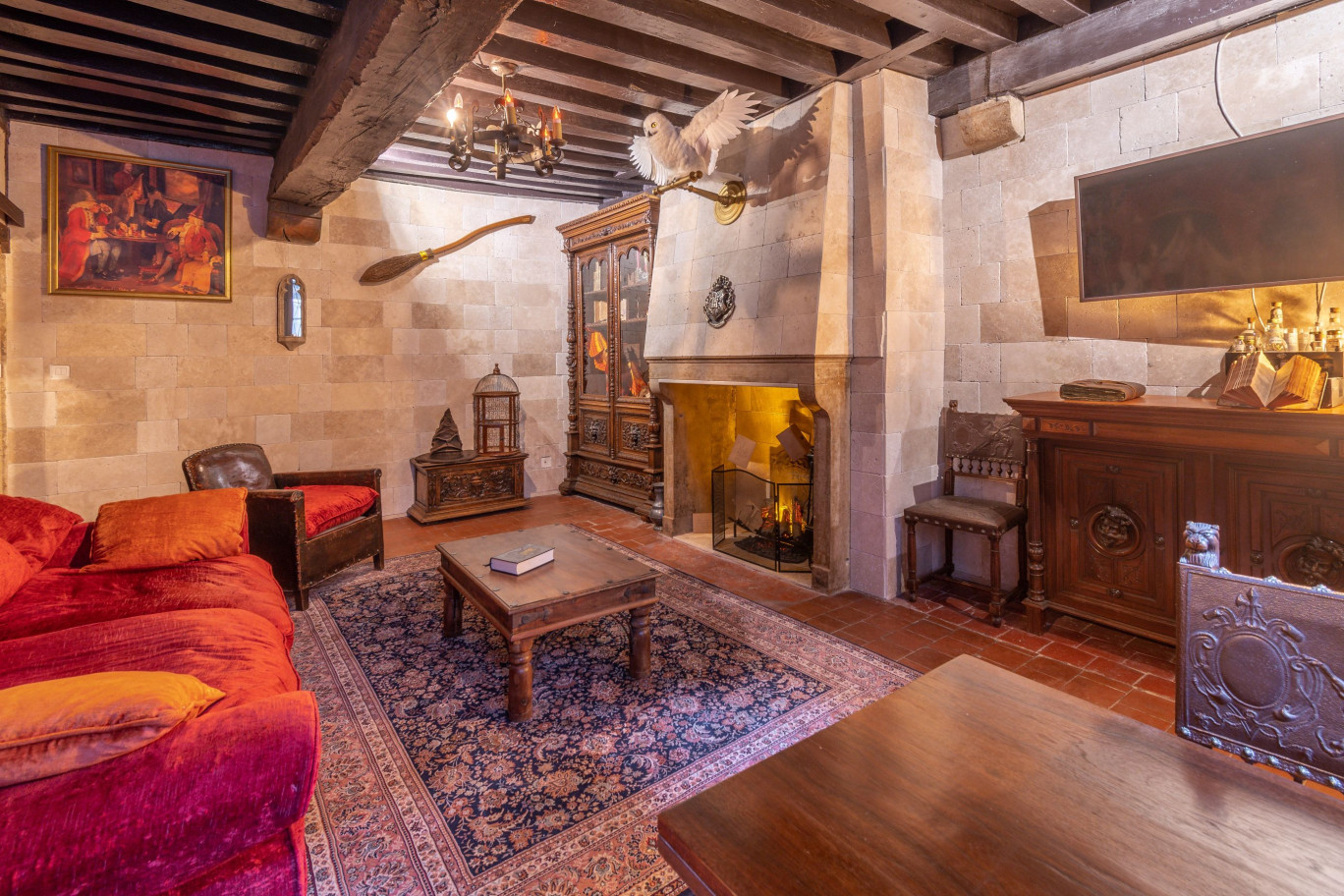 A Dijon, un appartement a totalement été repensé et décoré pour recréer l’univers d’Harry Potter. (© JAMS)