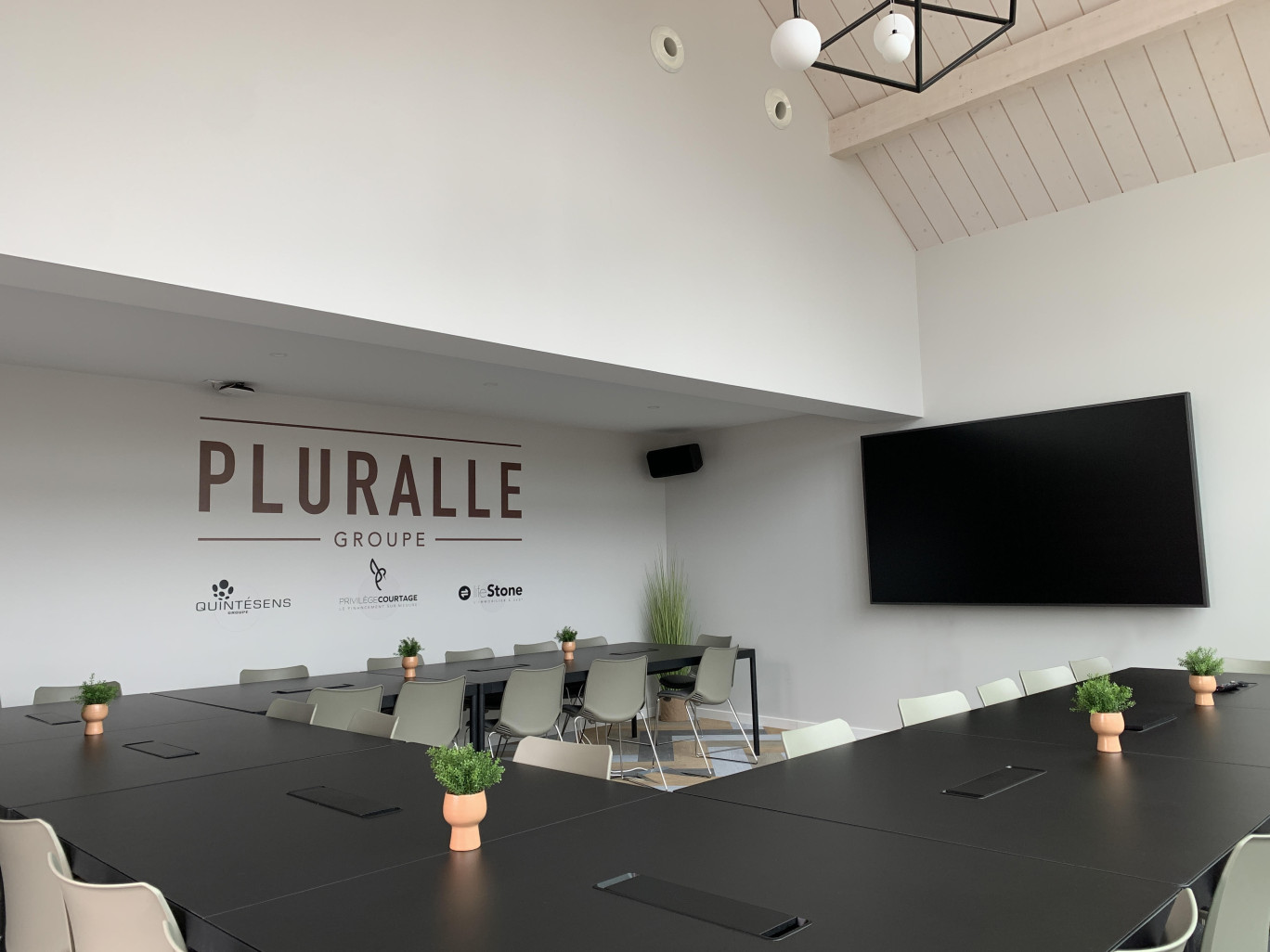 Pour accompagner sa croissance et son ancrage local, le groupe Pluralle a investi dans de nouveaux locaux à Fontaine-lès-Dijon. (© Groupe Pluralle)