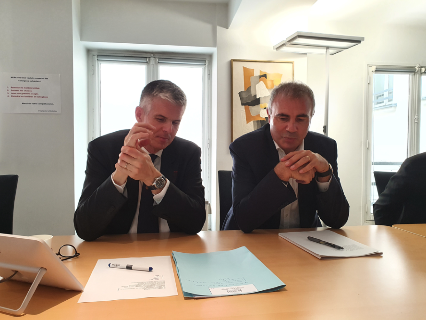 De gauche à droite, Nicolas Ferrand, directeur général exécutif de la Solideo et Pierre Pelouzet, Mediateur des entreprises 
