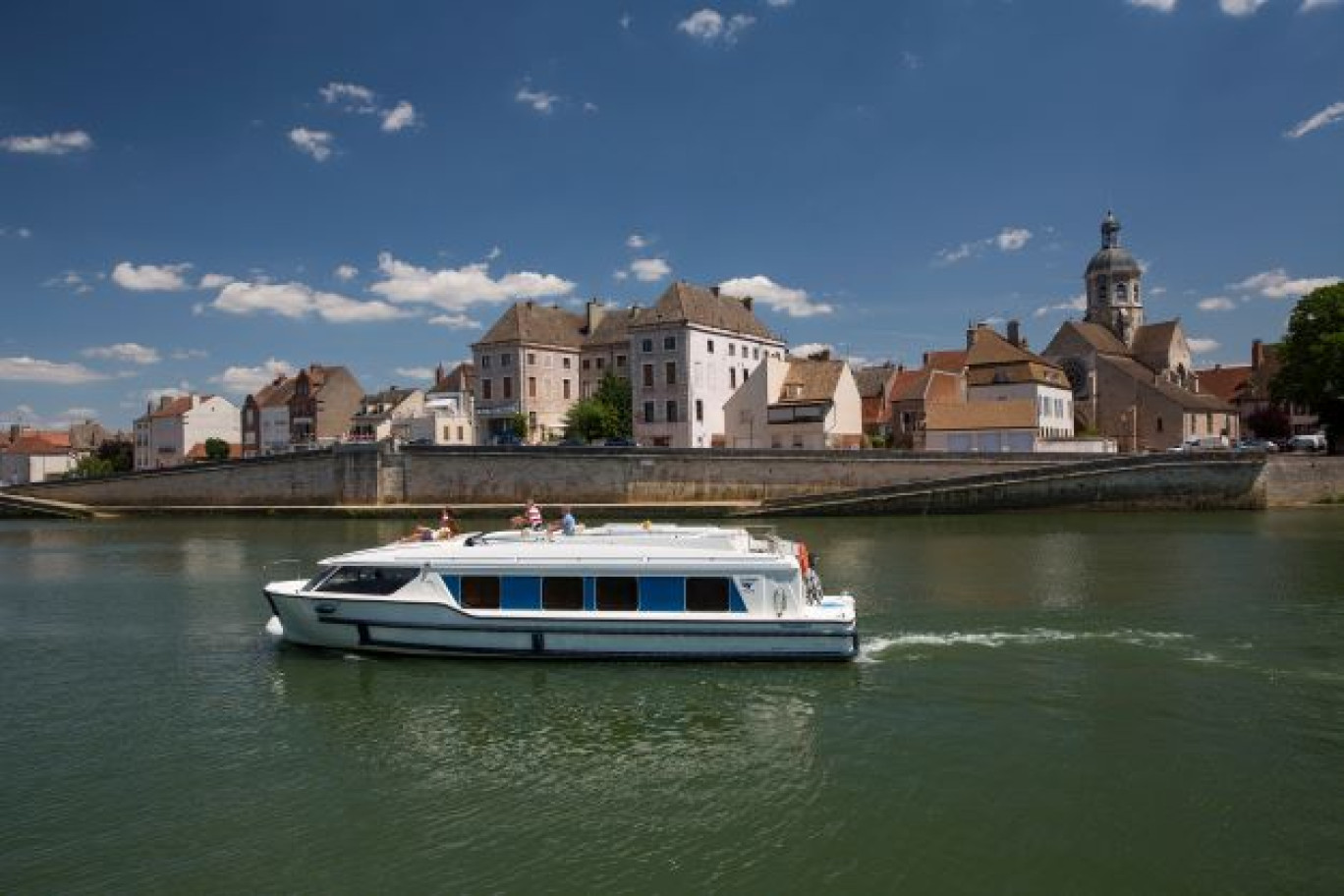 Le tourisme fluvial gagne des amateurs depuis la crise sanitaire. (Le Boat)