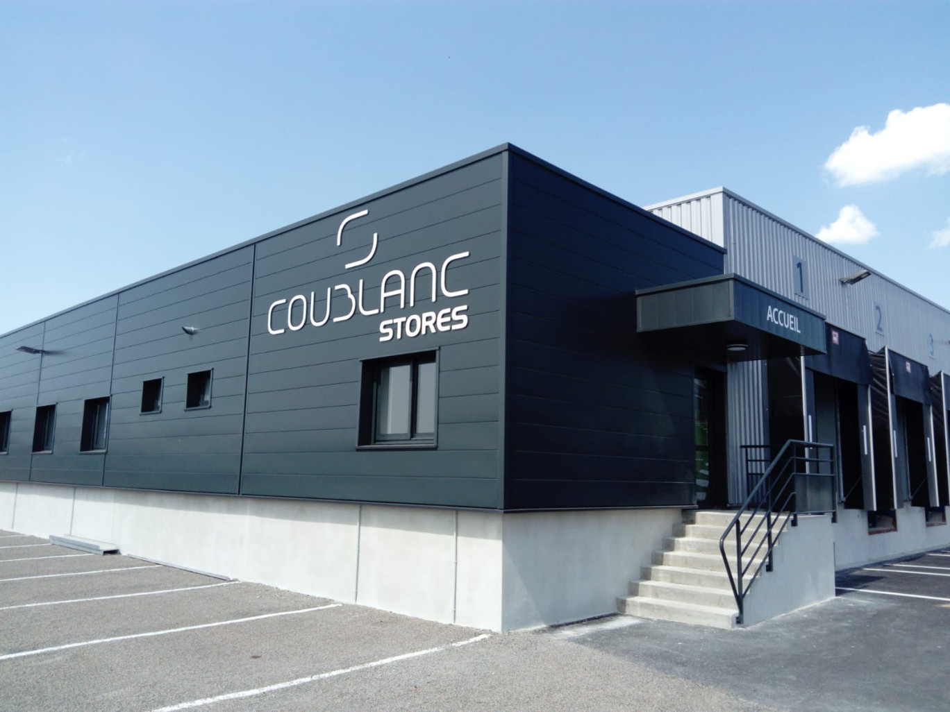 L’année 2023 a bien démarré pour Coublanc Stores qui enregistre une progression de 56 % des commandes par rapport à janvier 2022. (© Coublanc Stores)