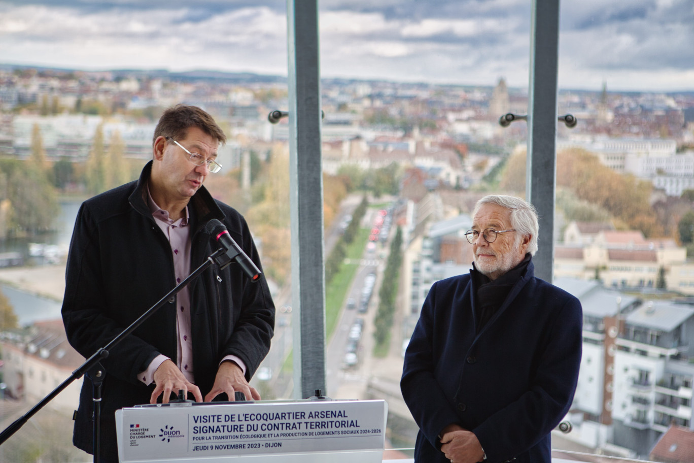 Patrice Vergriete, ministre délégué au logement et François Rebsamen, président de Dijon Métropole (© Arnaud Morel/ Aletheia Press)