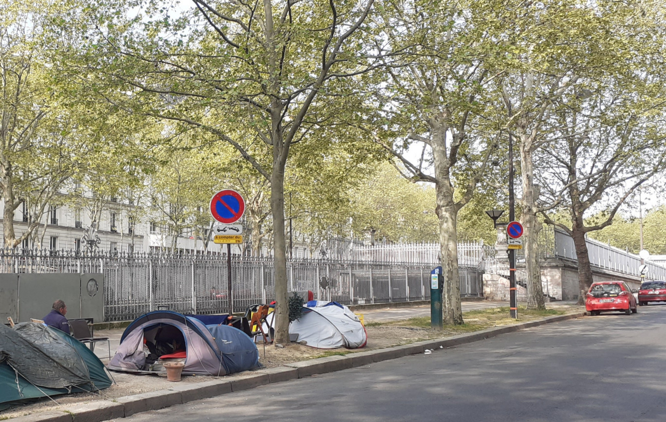 Crédit Photo : A.DAUBREE 
Paris. Avril 2020. De nombreuses personne vivent encore dans la rue. Jamais le lien entre santé publique et précarité n’a été aussi fort. 